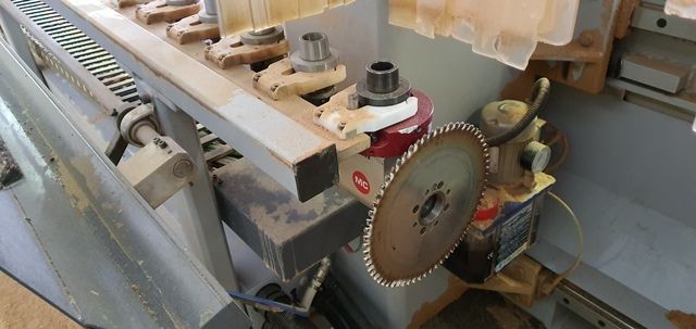 4CN302514-Caselli-Group-CENTRO-DI-LAVORO-LARI-&-LARI-FR-330-TA (8).jpg